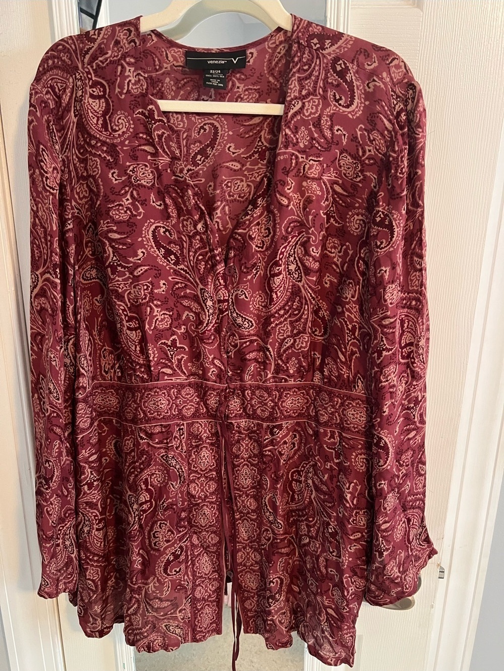 Venezia Paisley Print Silk Blouse Burgundy 22/24 Elegant